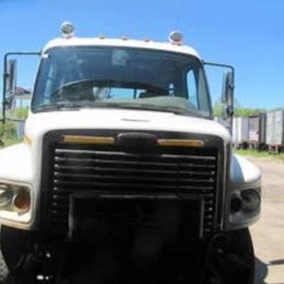 2007 Freightliner M Class  Heavy Duty -Full Locking Rears- 3820 Crane-Service Vehicle