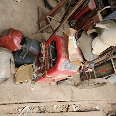 1650	

Lincoln Electric Arc Welder, Welding Rods, Welding Hoods, Solid Ox Welding Torch
Lincoln Electric Arc Welder, Model AC/DC 225/125
