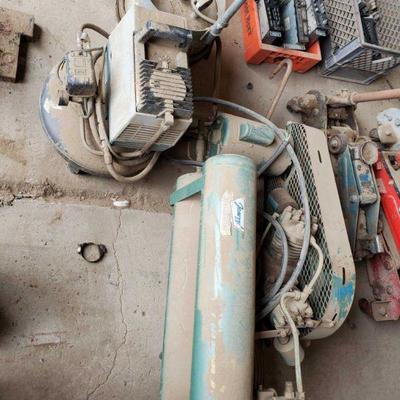 1653	

Air Compressors and Brake Bleeder
Air Compressors and Brake Bleeder