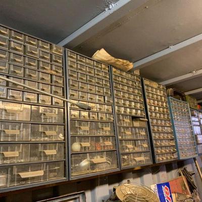1815	

7 Wall Hardware Storage and Hardware
7 Wall Hardware Storage and Hardware