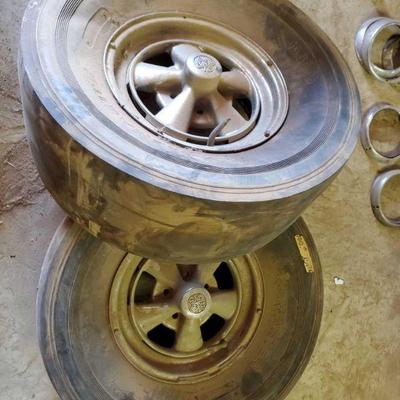 1634	

15" Crager Wheels W/ M&H Racemaster Drag Slicks
15" Crager Wheels W/ M&H Racemaster Drag Slicks, Lug Pattern:...
