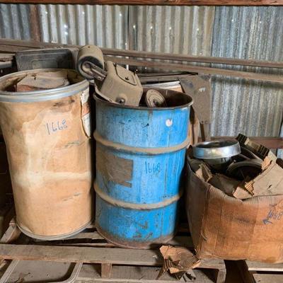1668	

Misc. Ford Parts
Misc. Ford Parts
