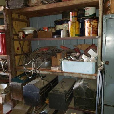 1005	

Tool Boxes with Tools, Pipe Wrenches, Torque Wrenches, Hammers, and More
19 Tool Boxes. Also includes locks, tap and die set, and...