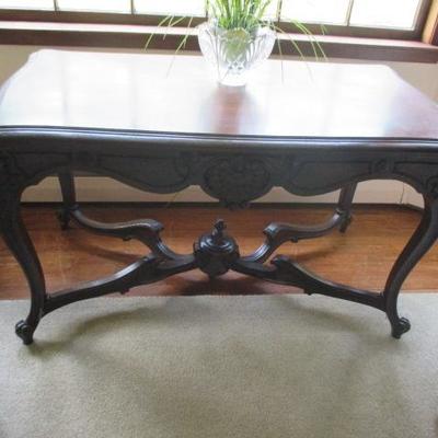 Beautiful Sofa/Accent Table Great For Any Room  