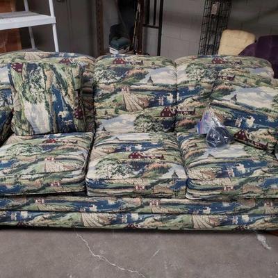 2110	

Pullout Sofa
Measures Approx 85
