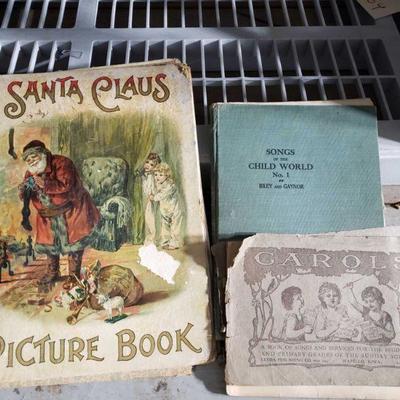 7564	

Antique books
The Santa Claus Picture Book Songs Of The Child World Carols, A book Of Songs
 