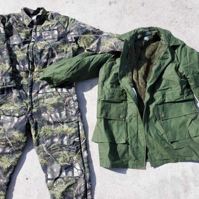 7031	

Dickies Hunting Jumpsuit, Hunting Jacket
Lined for warmth, xl sizing