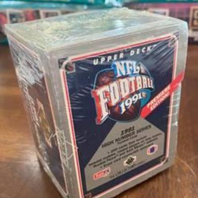 NEW SEALED BOX - 1991 High Number Series - Collector's Choice Football Cards - Brett Favre RC - Joe Montana - John Elway