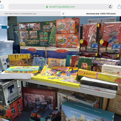 Estate sale photo