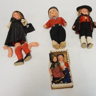 1302	GROUP OF FIVE DOLLS TALLEST IS 10 1/2 IN 

