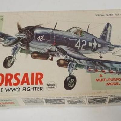 1318	GUILLOWS COURSE AIR FIGHTER BALSA WOOD FLYING MODEL KIT GIANT SCALE 
