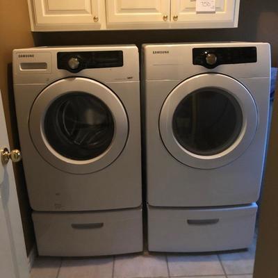 samsung washer and dryer with pedestals, very clean, 