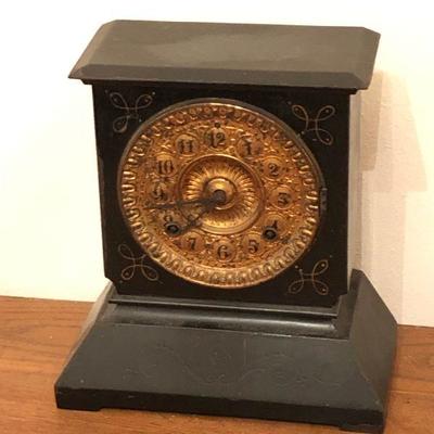 https://www.ebay.com/itm/124224122251	RG2112: Black Marble Antique Mantel Clock Local Pickup at Estate Sale
