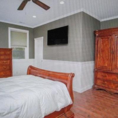 Stunning Marble Top Queen Bedroom Suite Leather Headboard & Footboard 