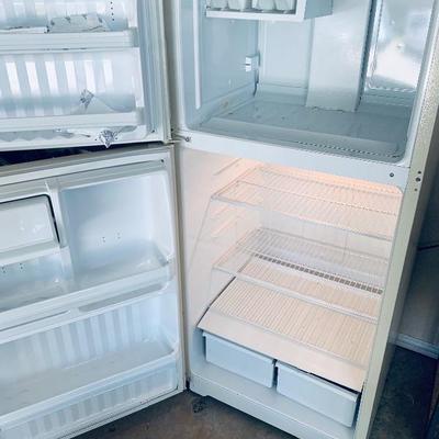 Clean refrigerator