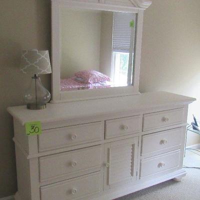 Lot 30 - Havertys 8 Drawers Dresser W/ Mirror (New) $550.00 
