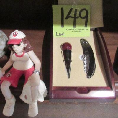 Lot 149 - Accessories $35.00