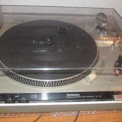 Lot 78 - Vintage 1970's Technics Record Player $55.00 working