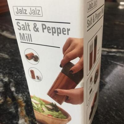 Unopened Jalz Salt & Pepper Mill $4