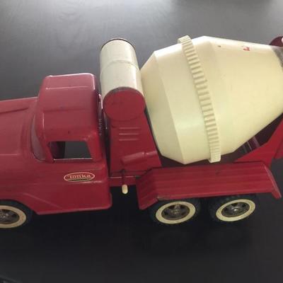 Tonka Red Cement Mixer Truck Model No 620, 1963-1964 Model, 15 1/2