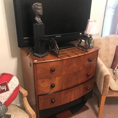 Art Deco Burl wood Dresser