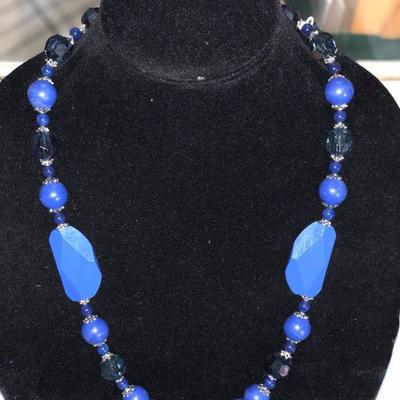 MMC021 Fantastic Blue Beads, Lucite & Agate Necklace