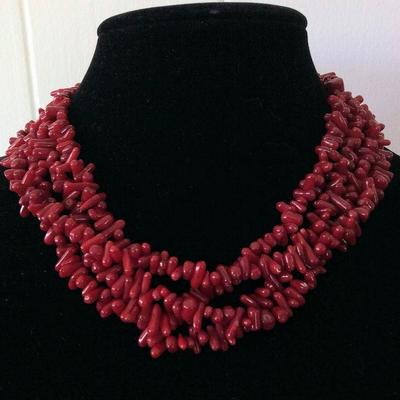 MMC063 Red Sea Coral Chip Necklace