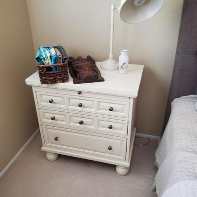 28w x 18d 28h night stand 
Have a pair