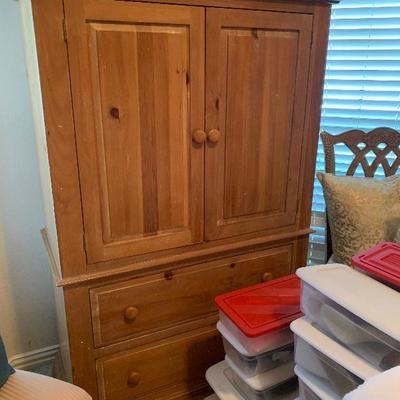 matching dresser, armoire, night stands 