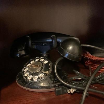 antique phone 