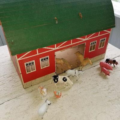 Vintage Kids Barn with miniature plastic animals (As seen only)