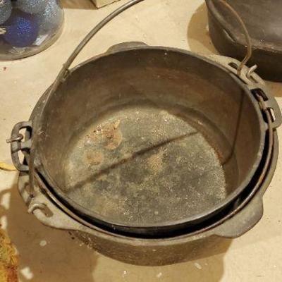cast iron pots