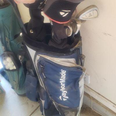 Taylor Made left handed 320 golf club set with bag