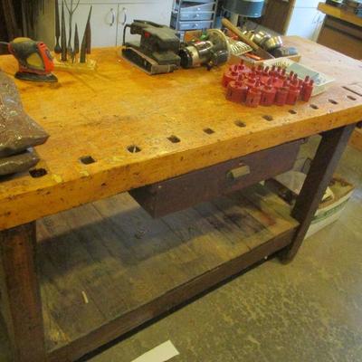 Antique work bench