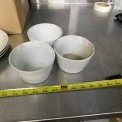 Lot Of Assorted Dinner Plates & Bowls