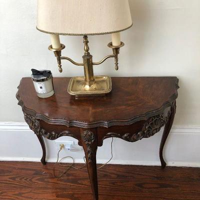 https://www.ebay.com/itm/124253185972	Pr1029: Antique Walnut Carved Wood Hall / Accent Table Estate Sale Local Pickup	Starting Bid $125...