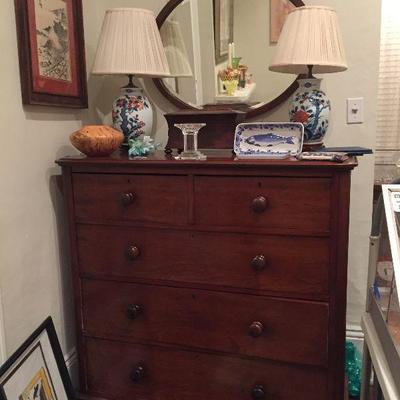 https://www.ebay.com/itm/124253111963	PR104: English Victorian Carved Mahogany Wood Dresser / Chest of Drawers Estate Sale Pickup
