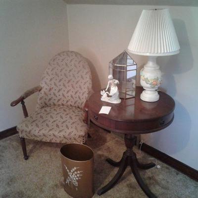 Duncan Phyfe Style Round Table & Vintage Chair