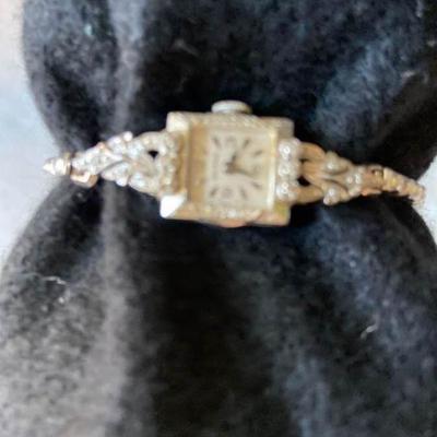 14k White Gold Waltham Ladies Wristwatch