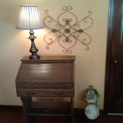 Roll Top Desk, Wall Decor, Lamp & Decorative Plates