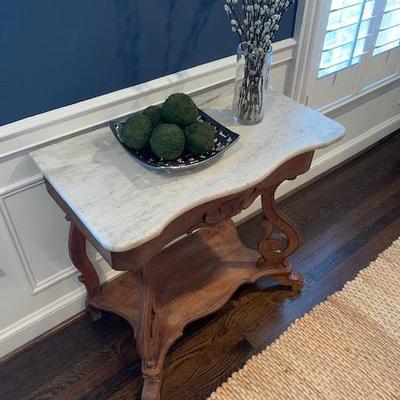 ANTIQUE VICTORIAN MARBLE TOP SIDE TABLE $175.00