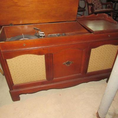 GE console stereo- radio is working, turntable is not