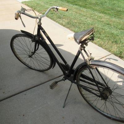 Vintage bicycle- needs some TLC