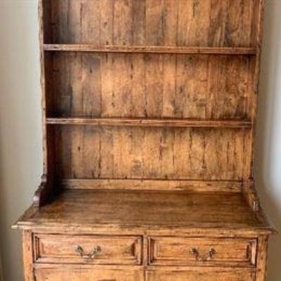 1500$ GUY Chaddock Co. French Country Step Back Hutch 82 H X 39 1/2 H C 18 D 