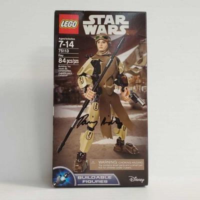 2032	

Lego Star Wars Rey Buildable Figures Signed By Daisy Ridley- Factory Sealed
PSA Authenticated 7A40386
Factory sealed 