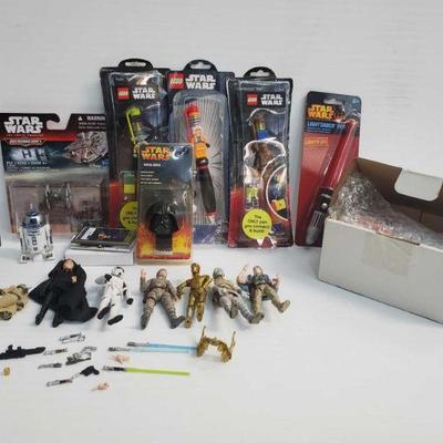 2123	

3 Star Wars Pens, Action Figures, and More!
3 Star Wars Pens, Action Figures, and More!