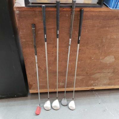 2047	

5 Golf Clubs
Includes 4 Drivers And 1 Wedge Measurements Range Approx 38