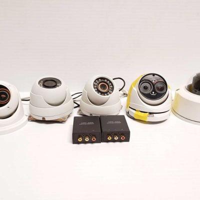 2525	

5 Security Cameras With 2 Video/Audio CAT5 Extenders
5 Security Cameras With 2 Video/Audio CAT5 Extenders
