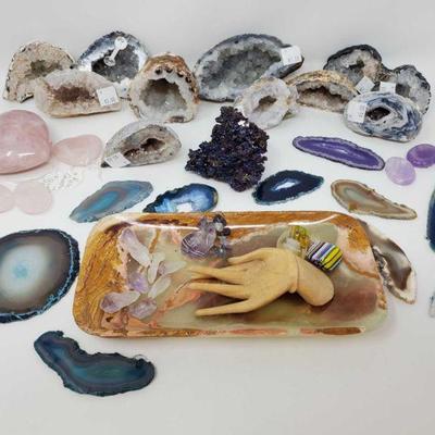 1172	
Geodes, Heart Shaped Rose Quartz, Geode Slices, and More!
Geodes, Heart Shaped Rose Quartz, Geode Slices, and More!