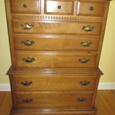 Ethan Allen Dresser 